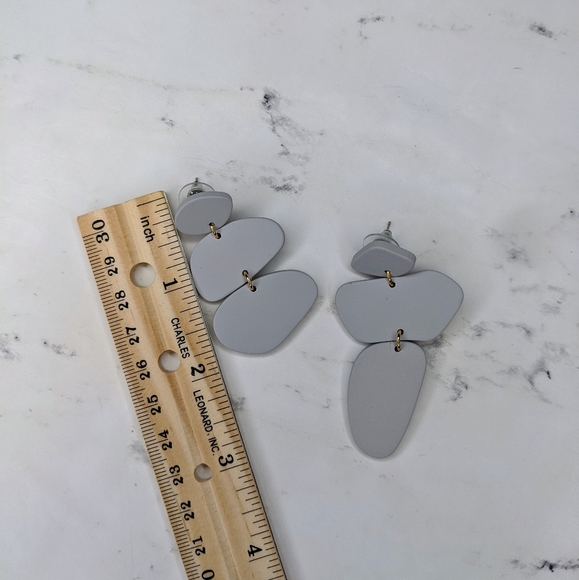 Lightweight Colorful Earring Collection - Picture 2 of 3